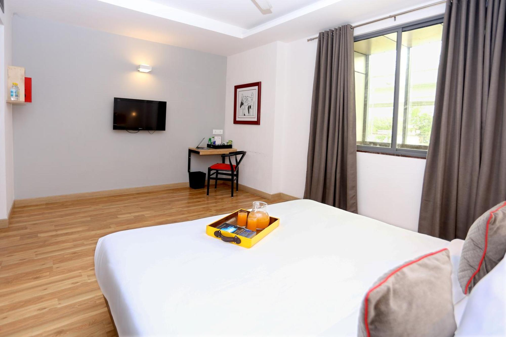 Oyo Townhouse 012 Kaushambi Metro Ghaziabad Hotel Luaran gambar