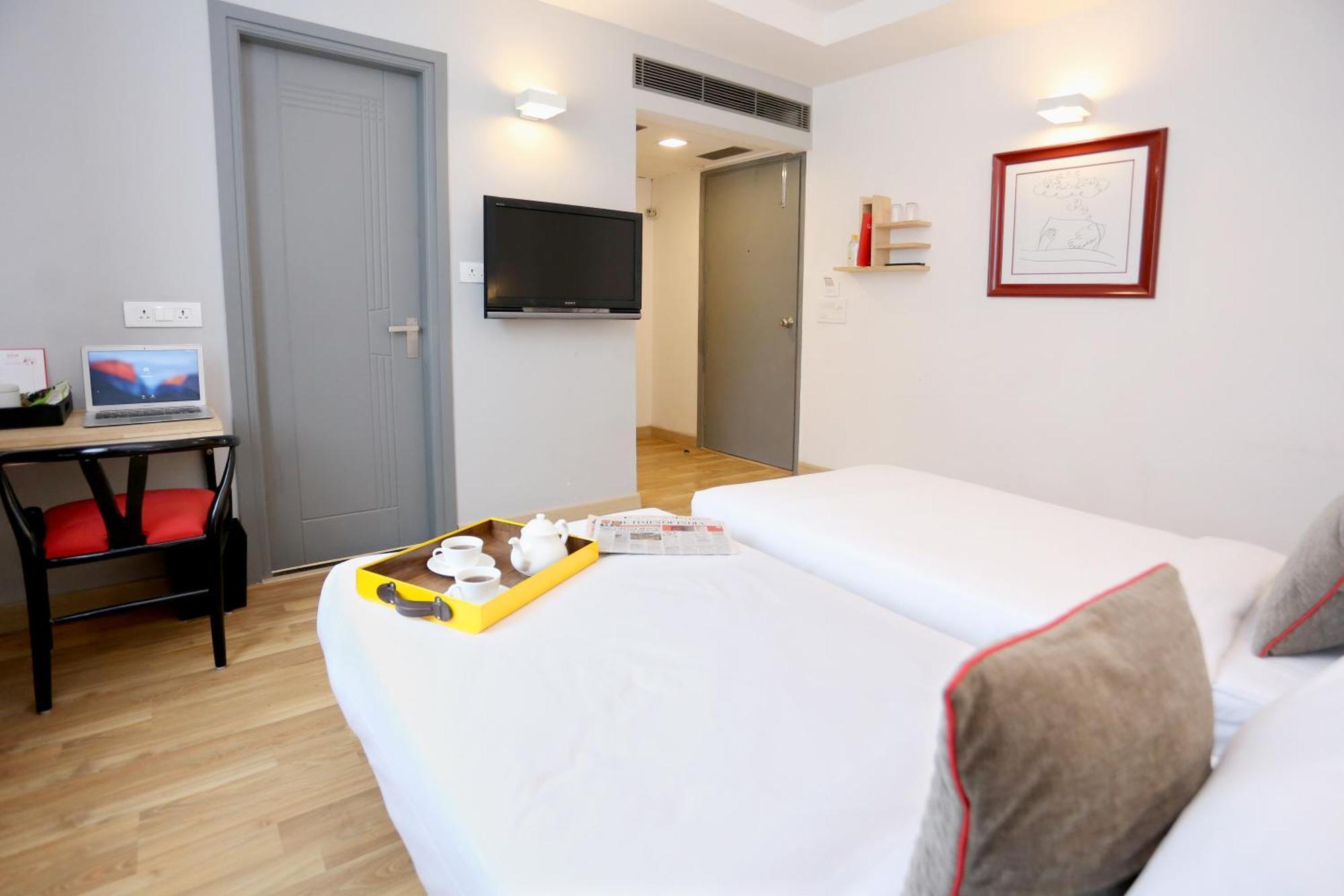 Oyo Townhouse 012 Kaushambi Metro Ghaziabad Hotel Luaran gambar