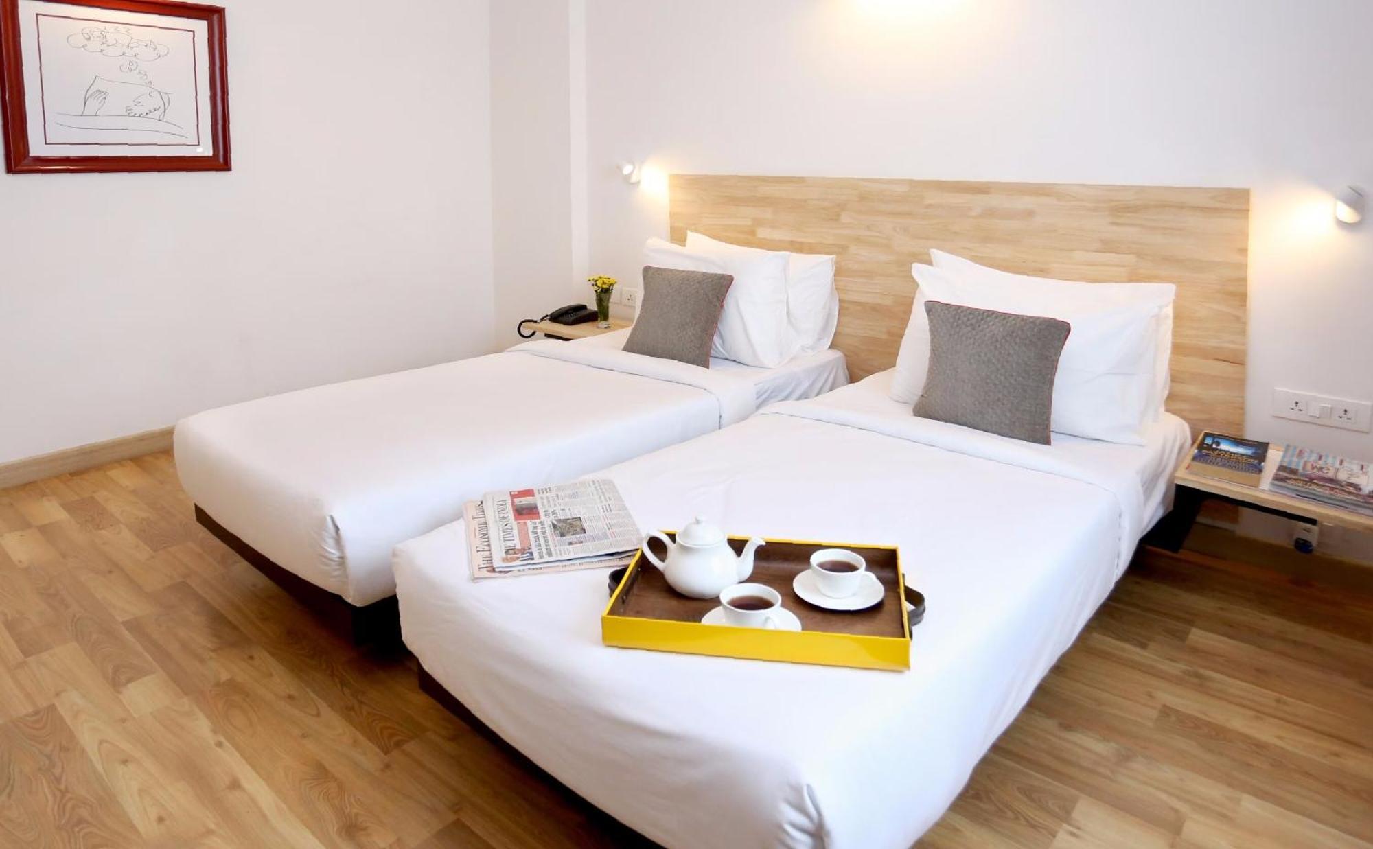 Oyo Townhouse 012 Kaushambi Metro Ghaziabad Hotel Luaran gambar