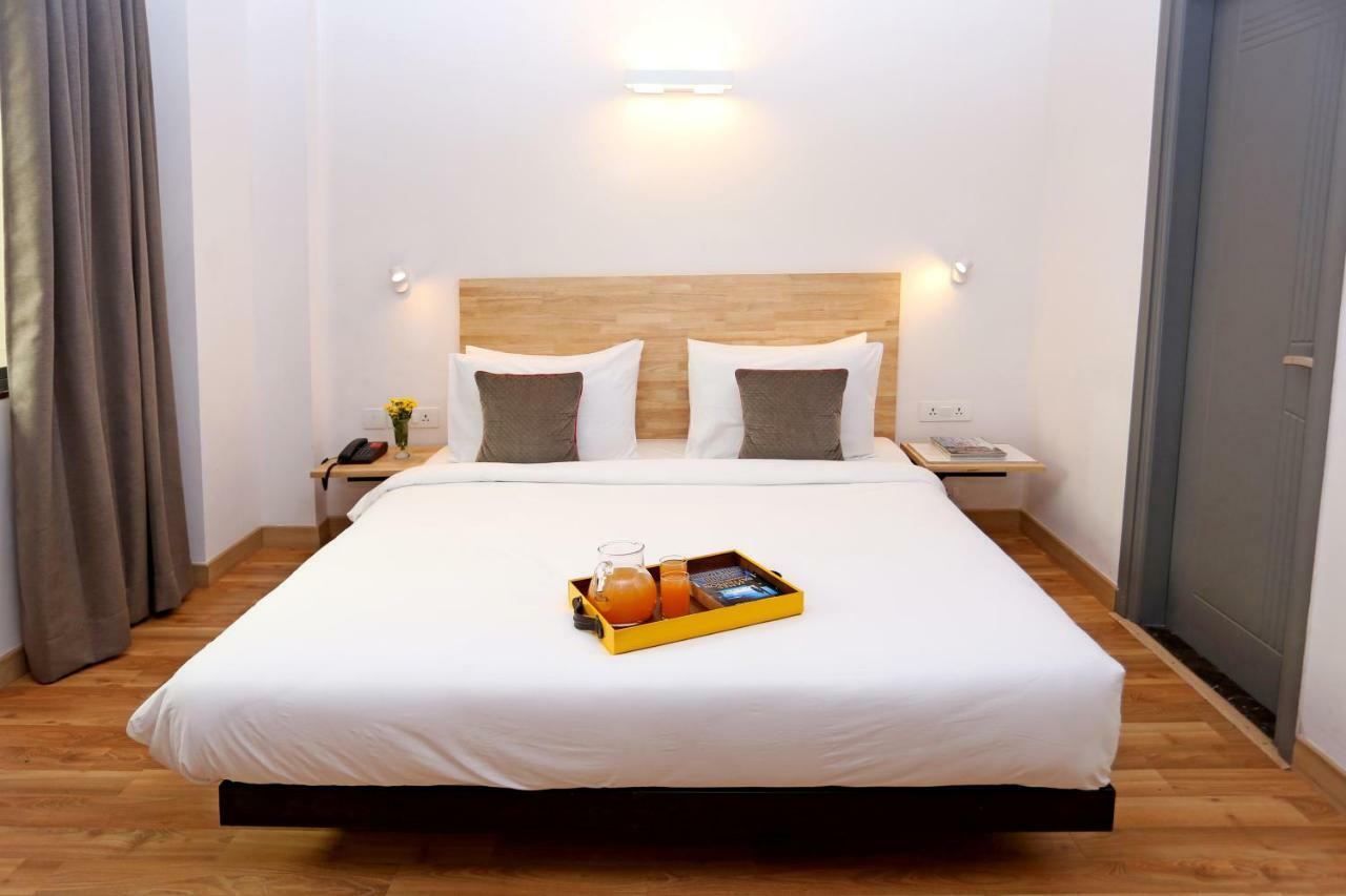 Oyo Townhouse 012 Kaushambi Metro Ghaziabad Hotel Luaran gambar
